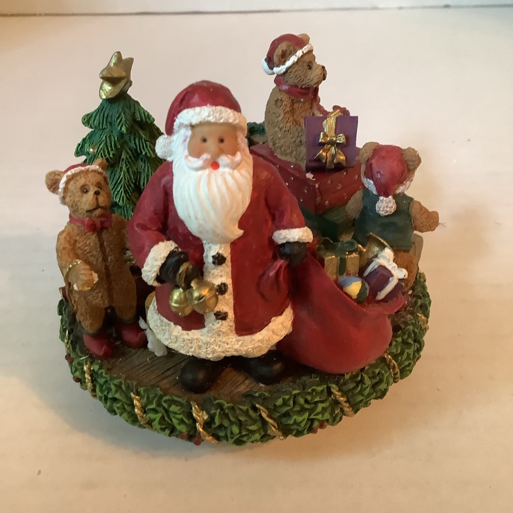 Old Virginia Candle Company Candle Capper Santa & Teddy Bears